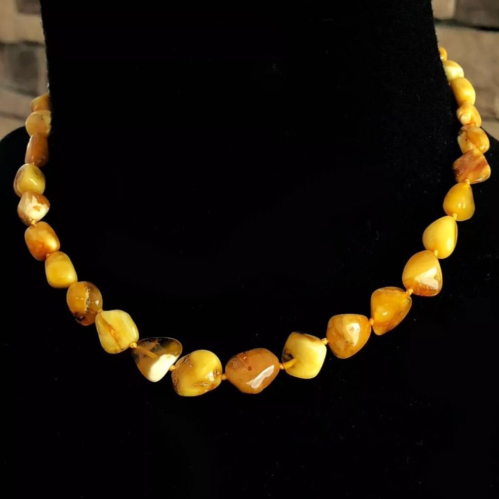 Antique Vintage Russian USSR Baltic Butterscotch Egg Yolk Amber Beaded Necklace